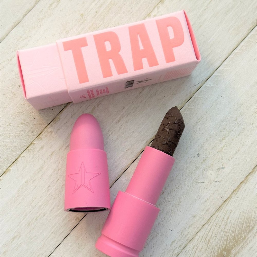 Jeffree Star Velvet Trap Lipstick-Grave Digger